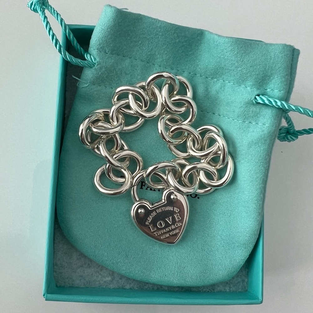 Tiffany & Co. 
Sterling Silver Return to Tiffany Love Lock Bracelet